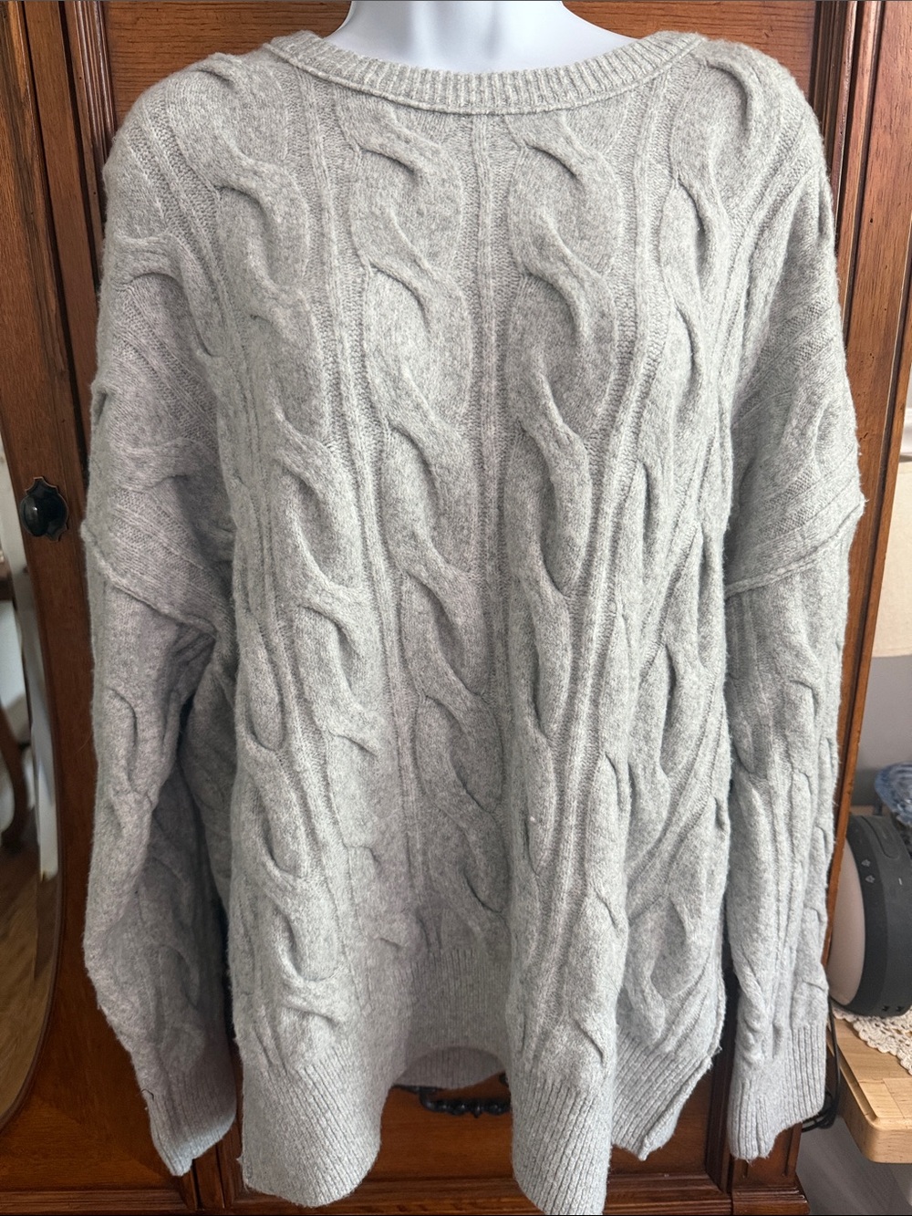 Vigoss Light Heather Gray Cable Knit Crew Sweater